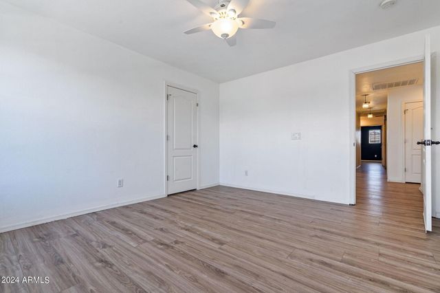 3771 E Kristal Way, Phoenix, AZ 85050