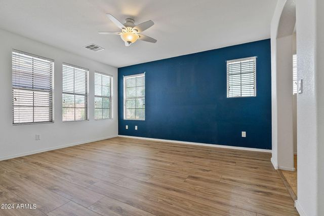 3771 E Kristal Way, Phoenix, AZ 85050