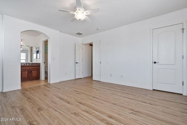 3771 E Kristal Way, Phoenix, AZ 85050