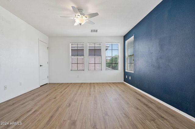 3771 E Kristal Way, Phoenix, AZ 85050