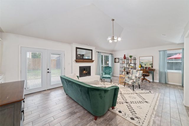 15118 Stillcreek Drive, Houston, TX 77070