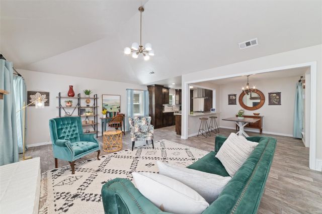 15118 Stillcreek Drive, Houston, TX 77070