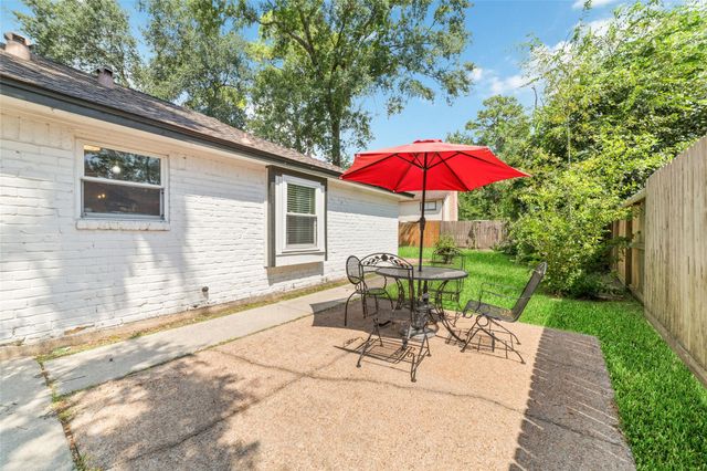 15118 Stillcreek Drive, Houston, TX 77070