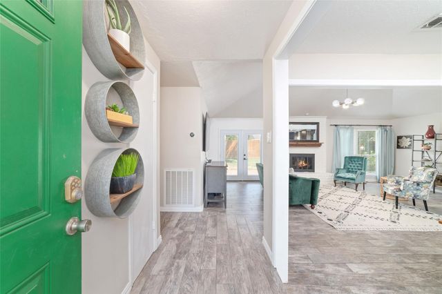 15118 Stillcreek Drive, Houston, TX 77070