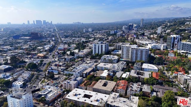 1115 Hacienda Place, West Hollywood, CA 90069