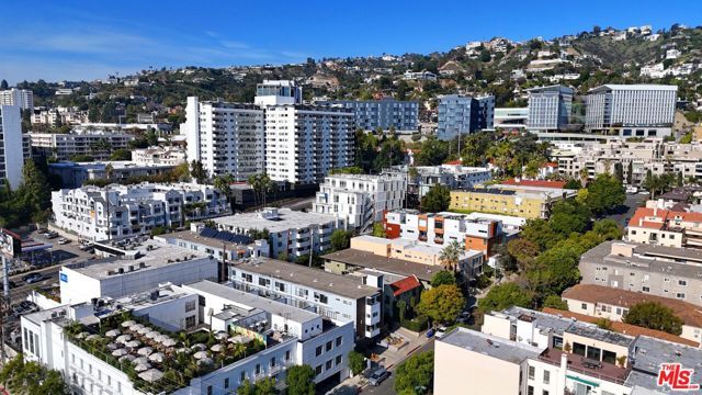 1115 Hacienda Place, West Hollywood, CA 90069