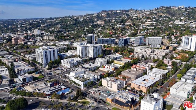 1115 Hacienda Place, West Hollywood, CA 90069