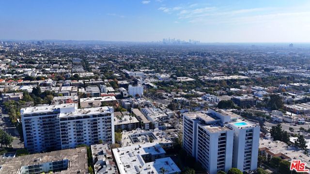 1115 Hacienda Place, West Hollywood, CA 90069