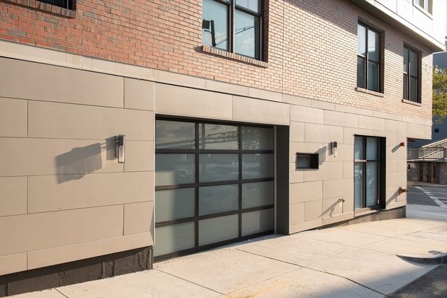 425 Border St. 203, Boston, MA 02128