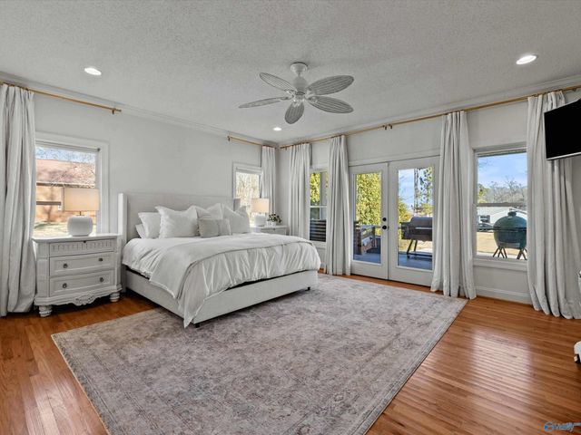 2665 Signal Point Road, Guntersville, AL 35976