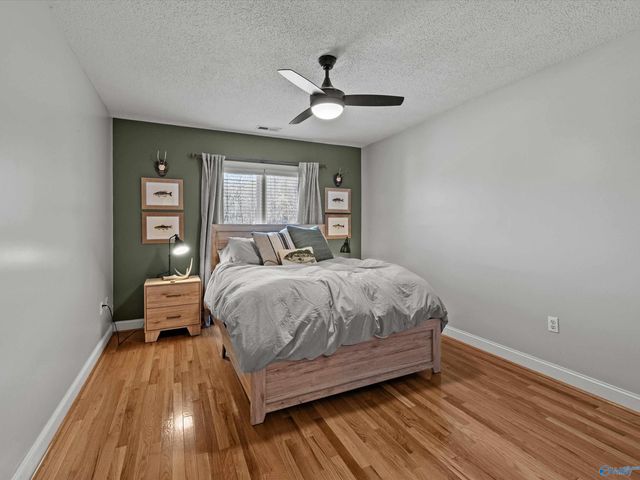 2665 Signal Point Road, Guntersville, AL 35976