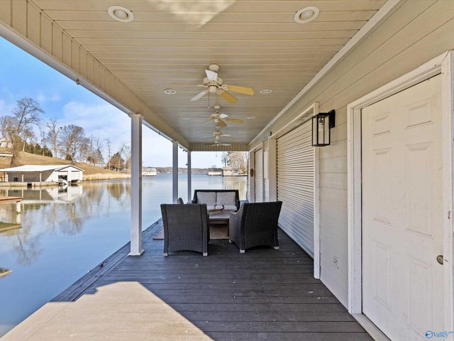 2665 Signal Point Road, Guntersville, AL 35976