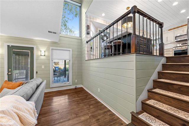 1100 E Cothrell Street, Olathe, KS 66061