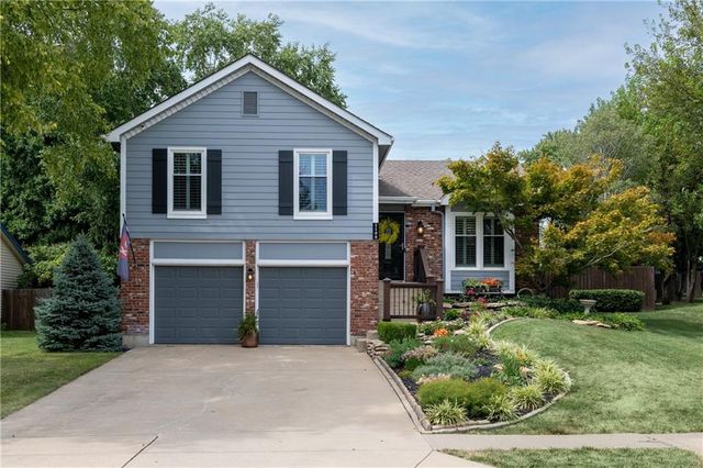 1100 E Cothrell Street, Olathe, KS 66061