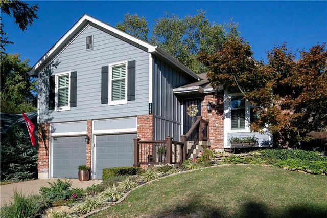 1100 E Cothrell Street, Olathe, KS 66061