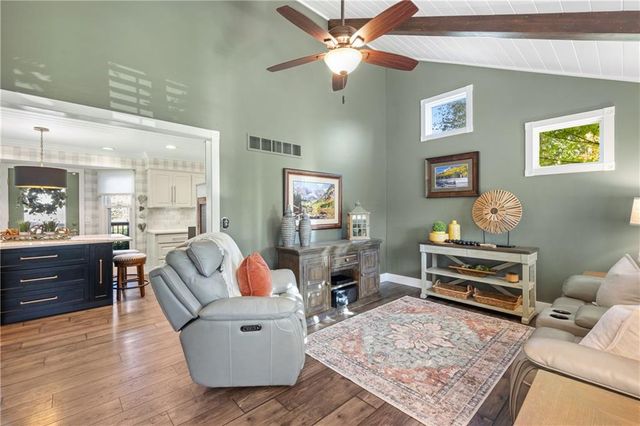 1100 E Cothrell Street, Olathe, KS 66061