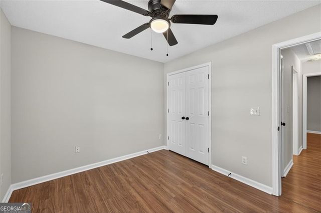 5683 Riverside Walk Drive, Sugar Hill, GA 30518