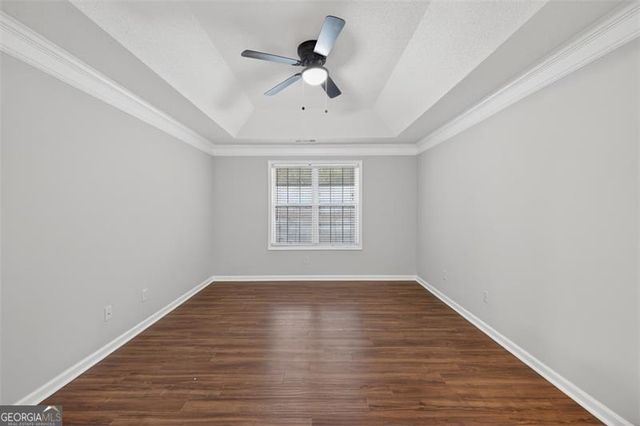 5683 Riverside Walk Drive, Sugar Hill, GA 30518