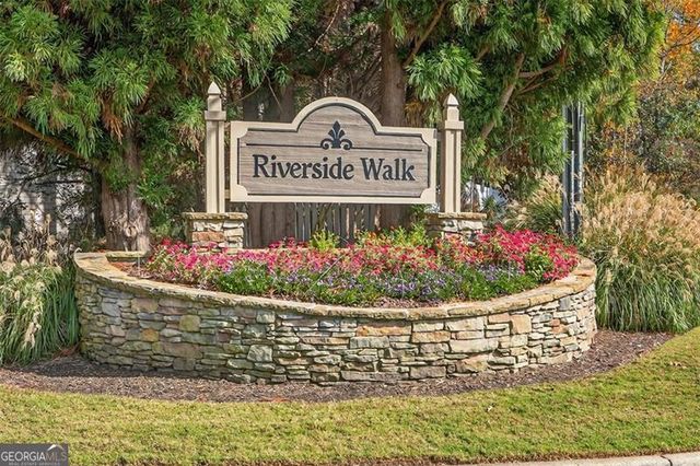 5683 Riverside Walk Drive, Sugar Hill, GA 30518