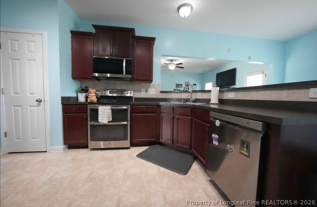 401 Brownstone Drive, Raeford, NC 28376