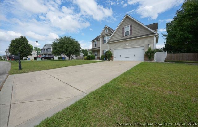 401 Brownstone Drive, Raeford, NC 28376