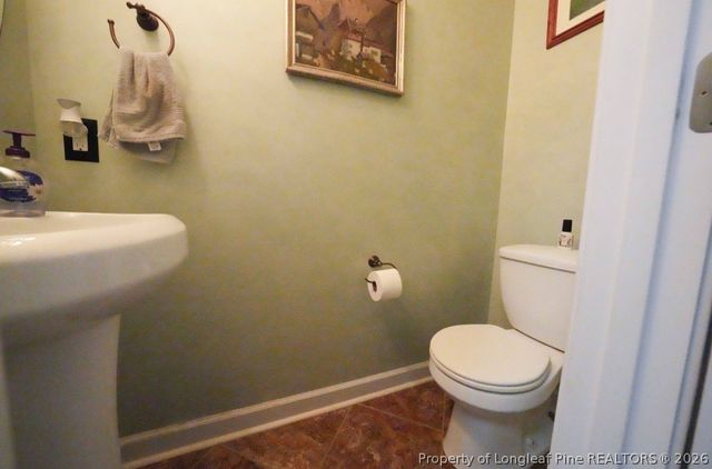 401 Brownstone Drive, Raeford, NC 28376