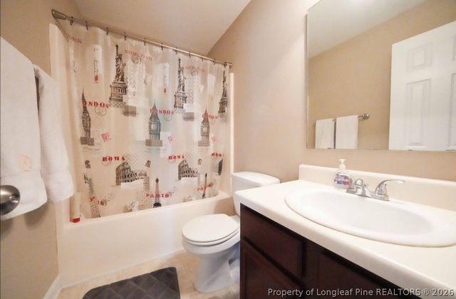 401 Brownstone Drive, Raeford, NC 28376