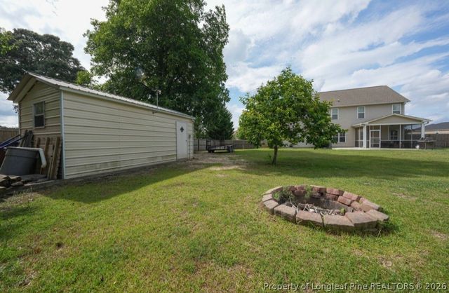 401 Brownstone Drive, Raeford, NC 28376