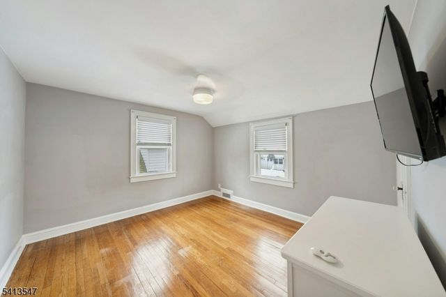 177 Chestnut Dr, Wayne Twp., NJ 07470