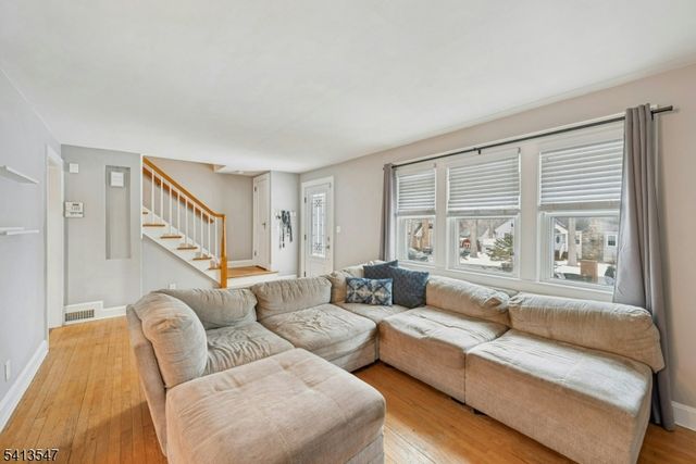 177 Chestnut Dr, Wayne Twp., NJ 07470