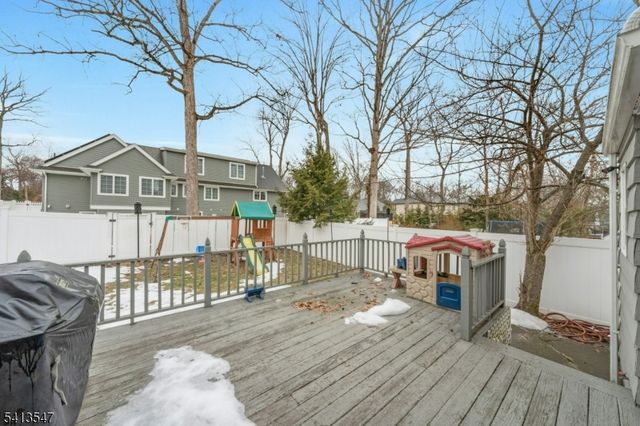 177 Chestnut Dr, Wayne Twp., NJ 07470