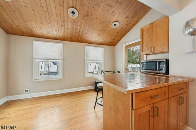 177 Chestnut Dr, Wayne Twp., NJ 07470