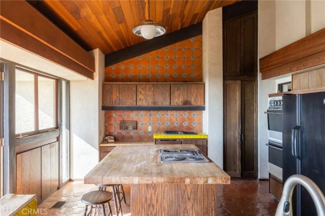 2329 Via Olivera, Palos Verdes Estates, CA 90274