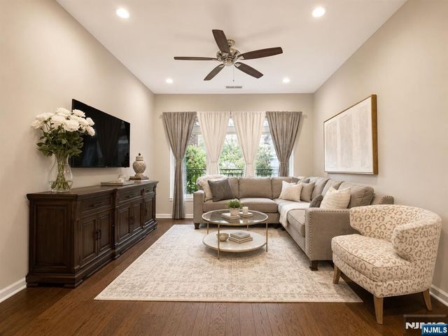 1123 Riverview Avenue 123, Englewood, NJ 07631