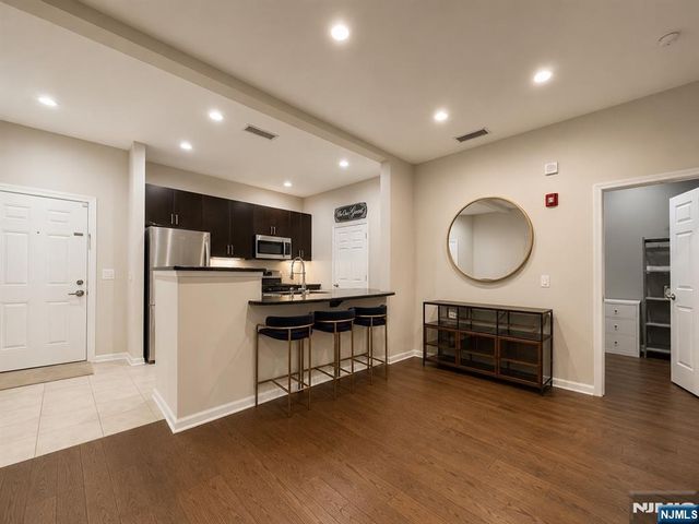 1123 Riverview Avenue 123, Englewood, NJ 07631
