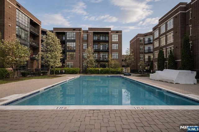 1123 Riverview Avenue 123, Englewood, NJ 07631