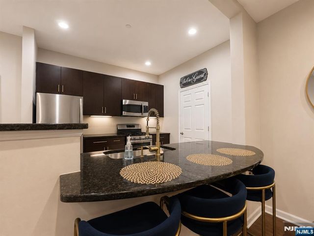 1123 Riverview Avenue 123, Englewood, NJ 07631