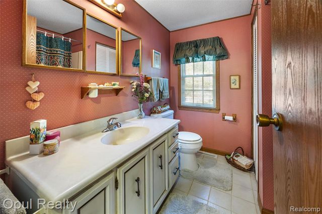 508 Lyon Lake Road, Marshall, MI 49068