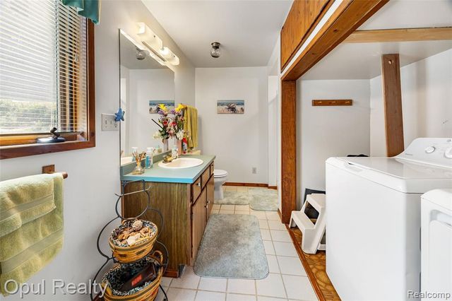 508 Lyon Lake Road, Marshall, MI 49068