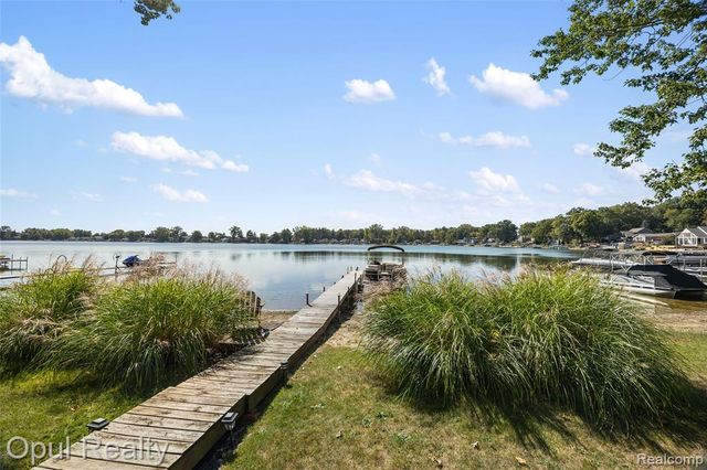 508 Lyon Lake Road, Marshall, MI 49068