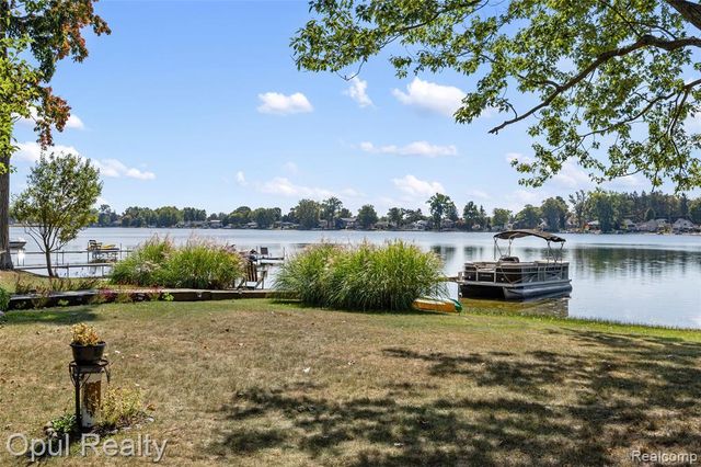 508 Lyon Lake Road, Marshall, MI 49068