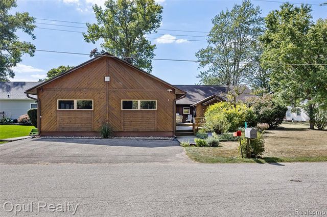 508 Lyon Lake Road, Marshall, MI 49068