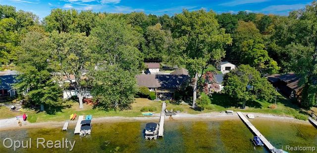 508 Lyon Lake Road, Marshall, MI 49068