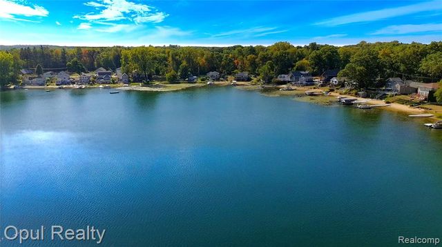 508 Lyon Lake Road, Marshall, MI 49068