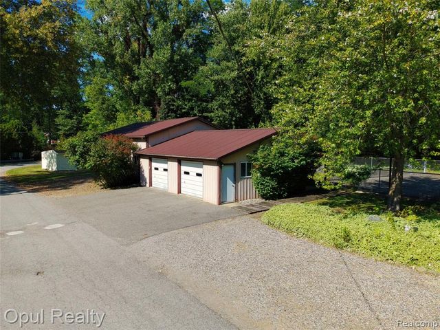 508 Lyon Lake Road, Marshall, MI 49068