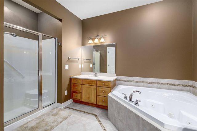 4820 Faringdom Grove Drive, Hudsonville, MI 49426