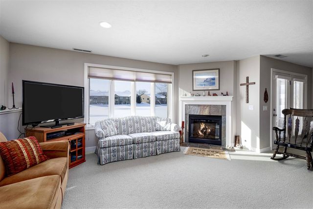 4820 Faringdom Grove Drive, Hudsonville, MI 49426