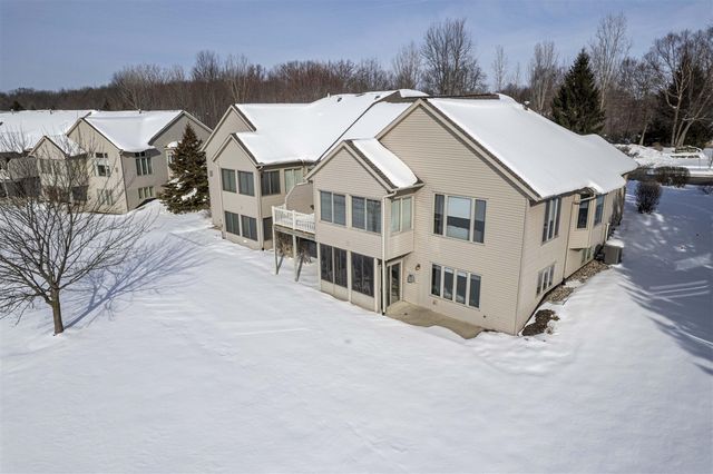 4820 Faringdom Grove Drive, Hudsonville, MI 49426