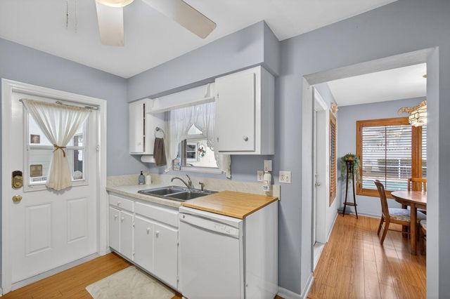 1610 Crest Drive, Lake Worth, FL 33461