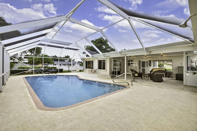 1610 Crest Drive, Lake Worth, FL 33461